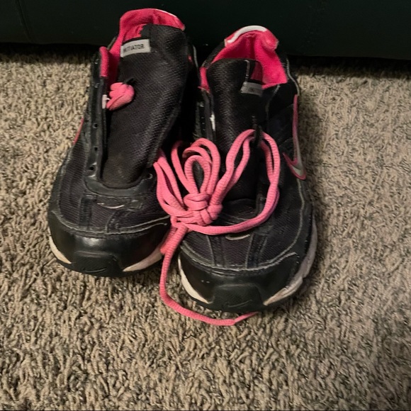 Nike 394053-003 Initiator Sneakers Women's Size 8 - Picture 2 of 6